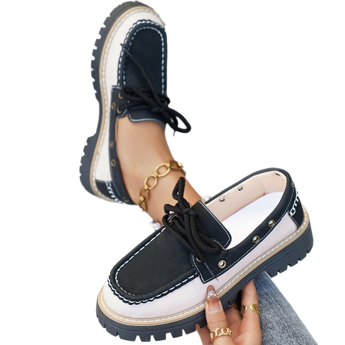 Scarpe Ortopediche Aggraziate dal Look Moderno