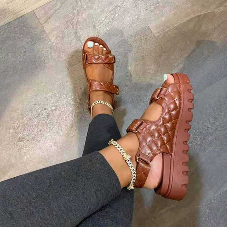Sandali Ortopediche Aggraziate dal Look Moderno