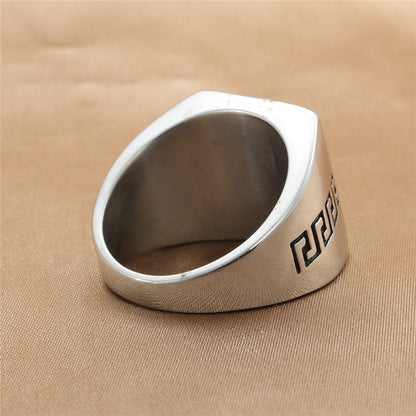 Anello affascinante per ogni occasione