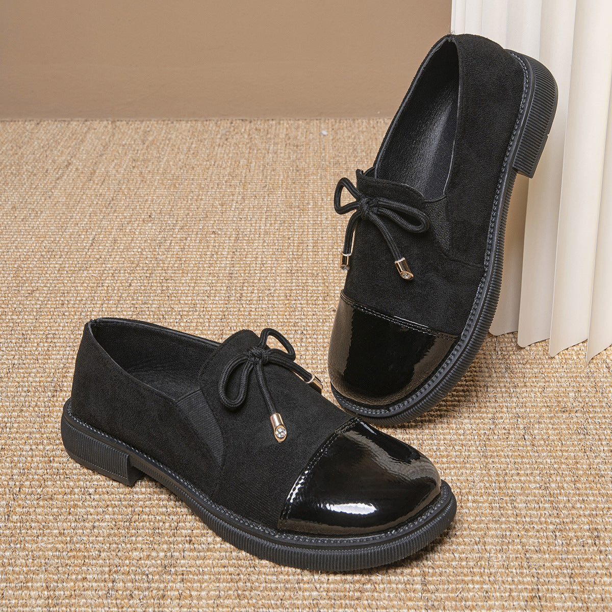 Scarpe Ortopediche Aggraziate dal Look Moderno