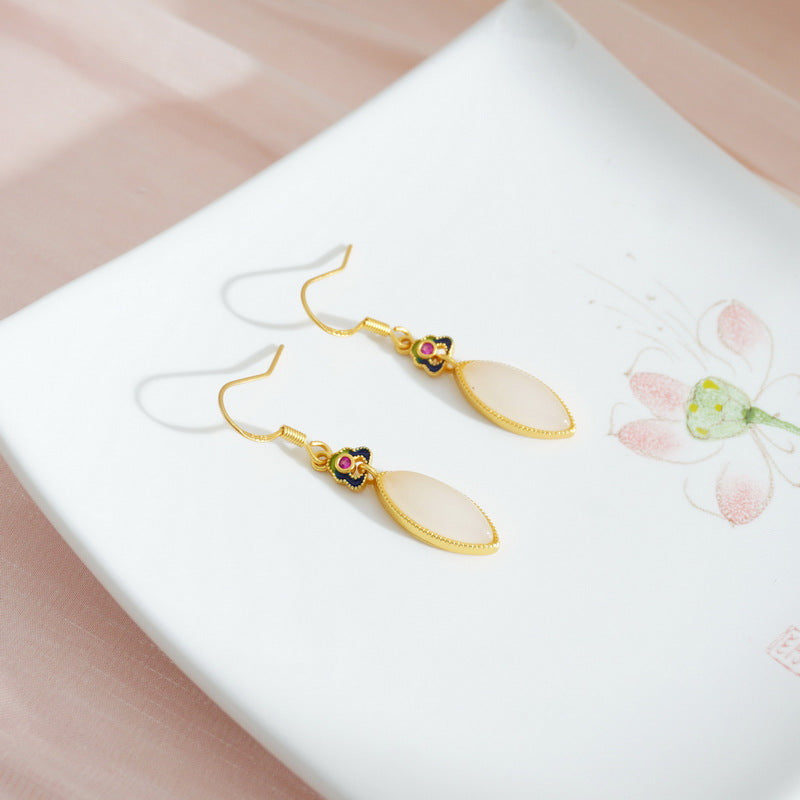 Orecchino artigianale delicato