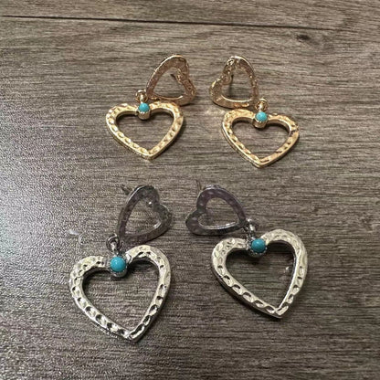 Orecchino vintage fatto a mano