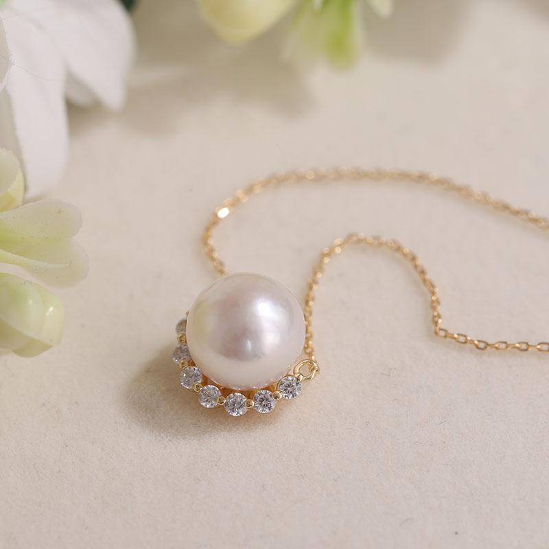 Gioiello bellissimo con stile unico