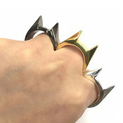 Anello bellissimo con stile unico