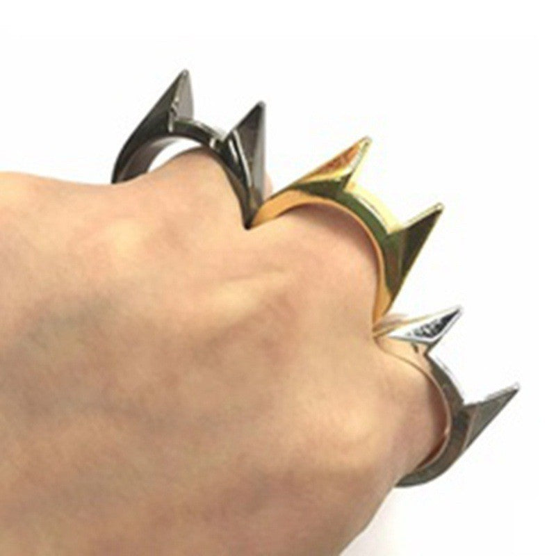 Anello bellissimo con stile unico