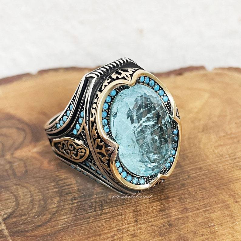 Anello bellissimo con stile unico