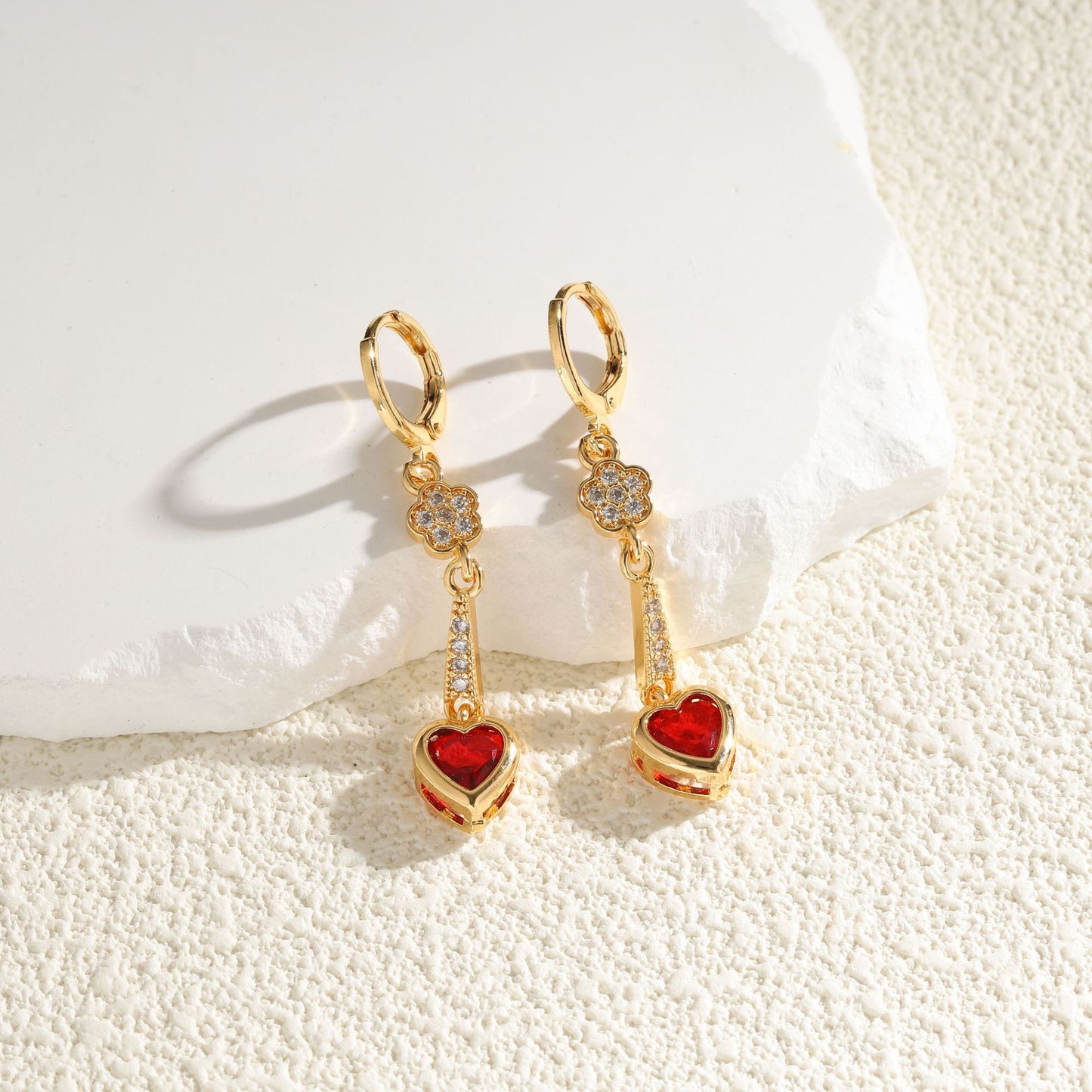 Orecchino classico dal fascino senza tempo