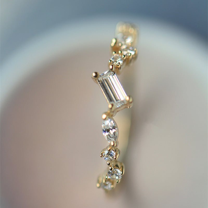 Anello classico dal fascino senza tempo