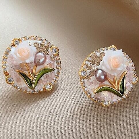 Orecchino stupendo per uso quotidiano