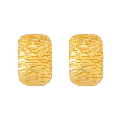 Orecchino artigianale delicato