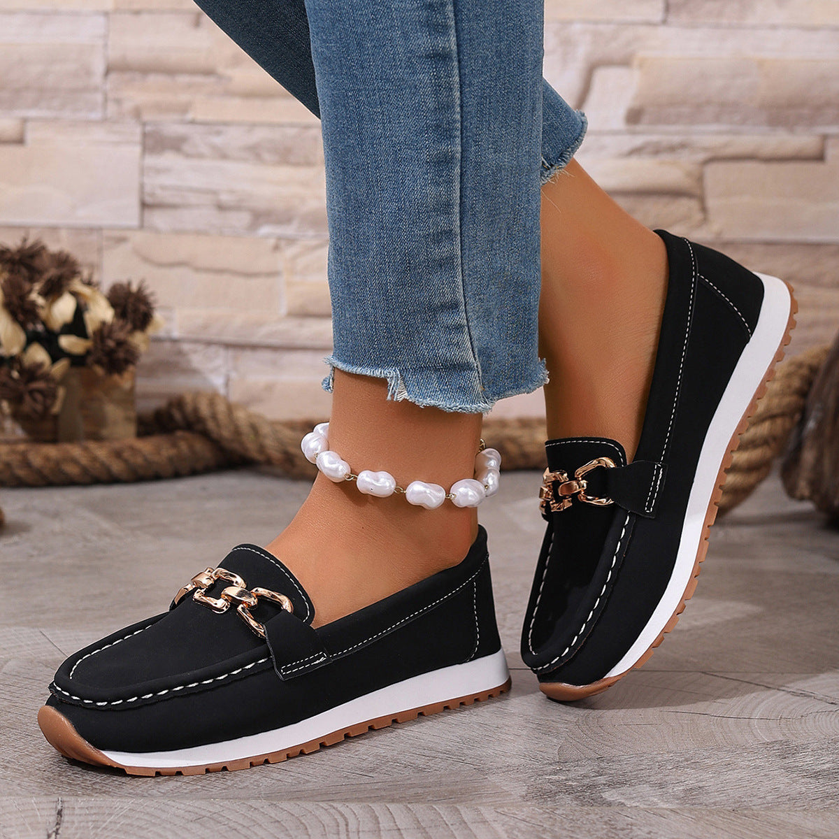 Scarpe Ortopediche Aggraziate dal Look Moderno