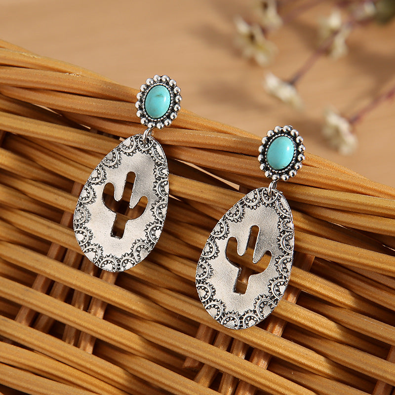 Orecchino artigianale delicato