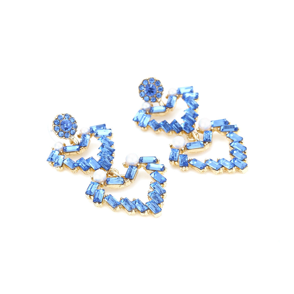 Orecchino romantico per momenti speciali