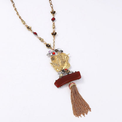 Gioiello artigianale delicato