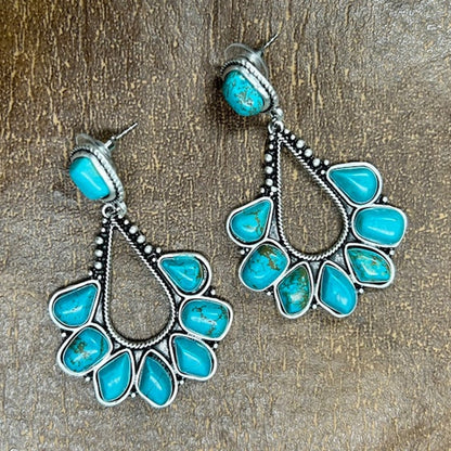 Orecchino classico dal fascino senza tempo