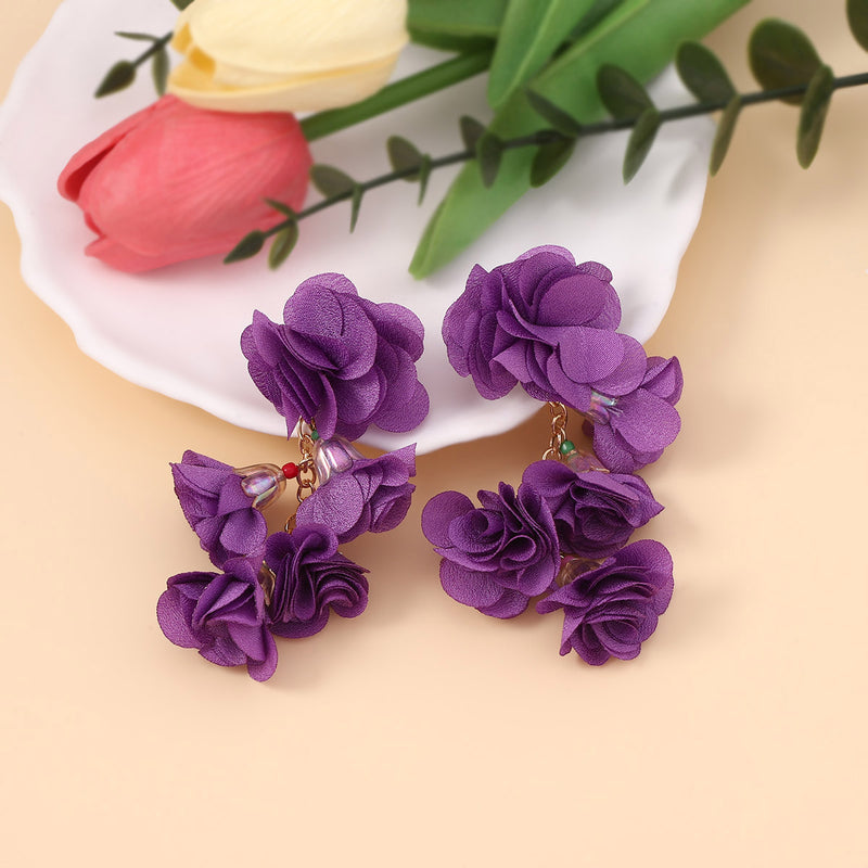 Orecchino artigianale delicato