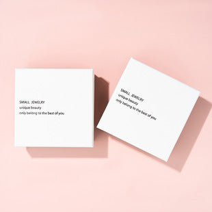 Gioiello artigianale delicato