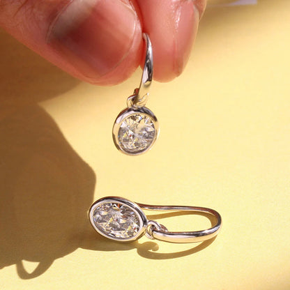 Orecchino affascinante per ogni occasione