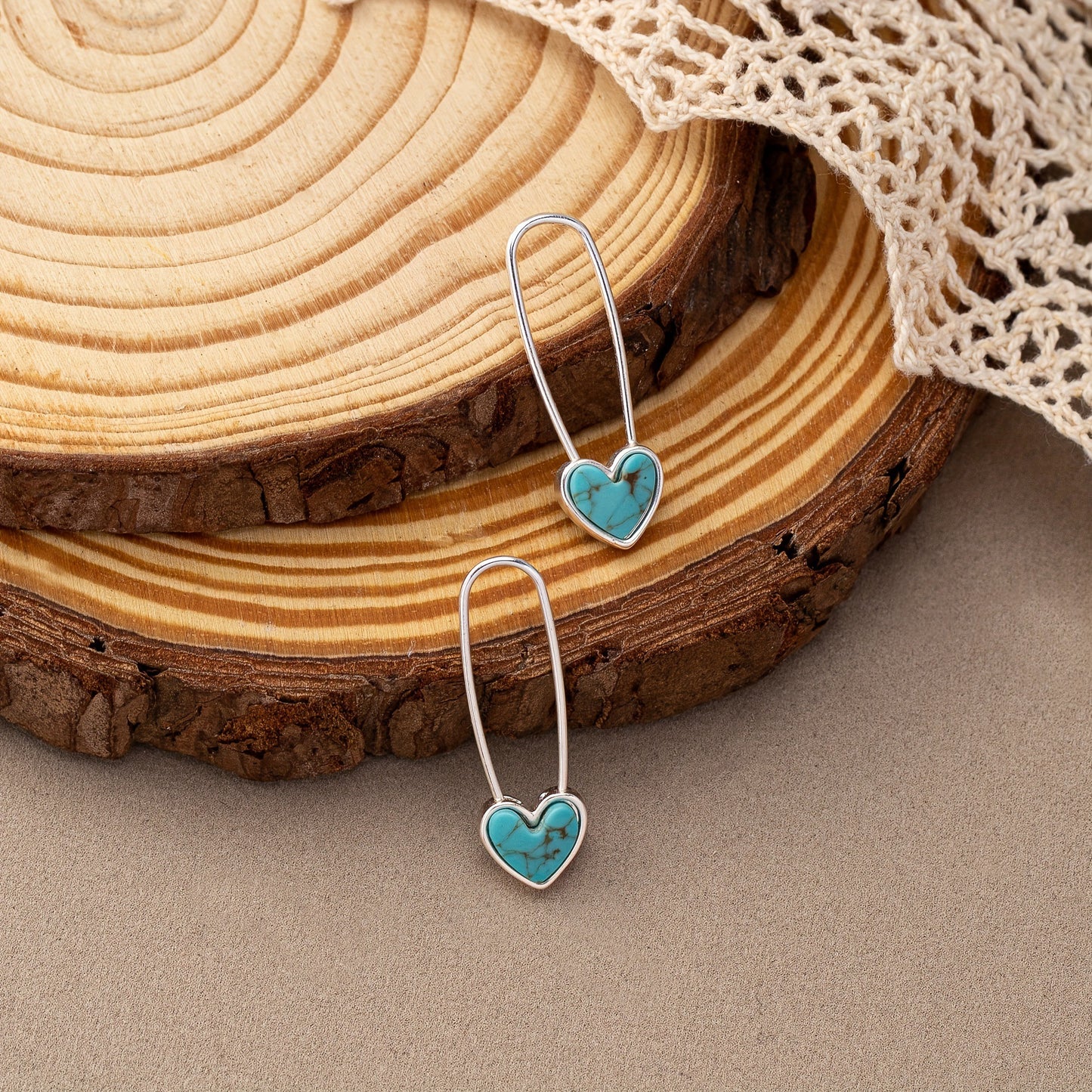 Orecchino romantico per momenti speciali