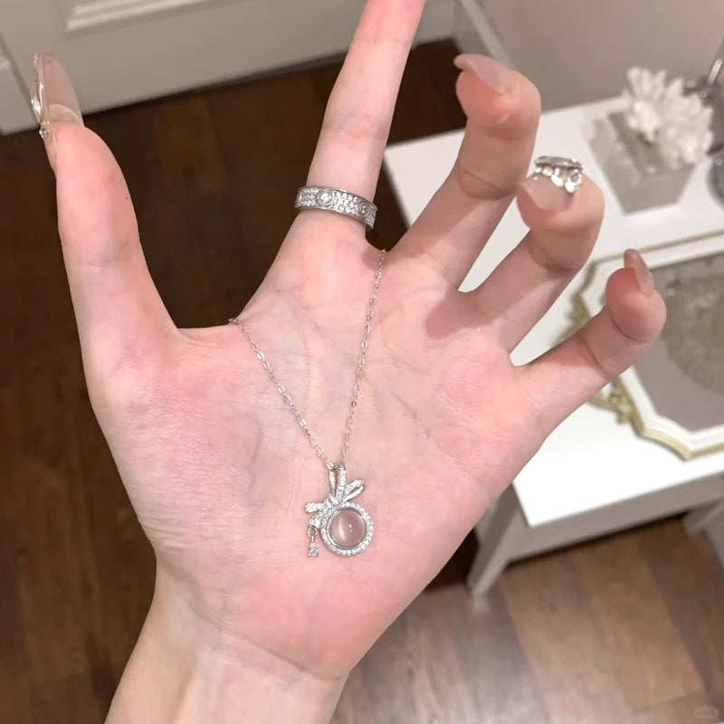 Gioiello artigianale delicato