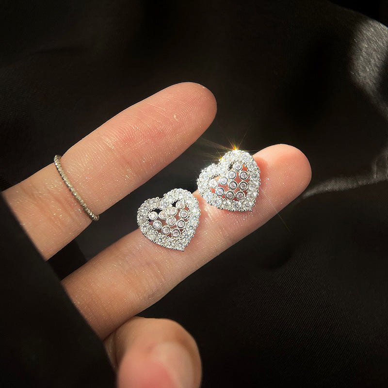 Orecchino bellissimo con stile unico