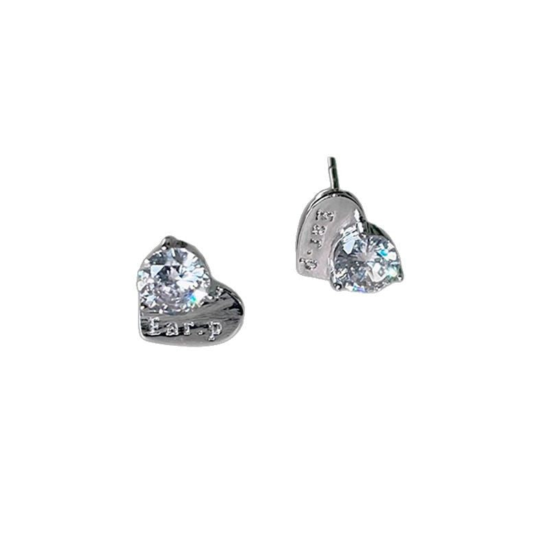 Orecchino romantico per momenti speciali