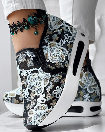 Scarpe Ortopediche Ispirate al Vintage