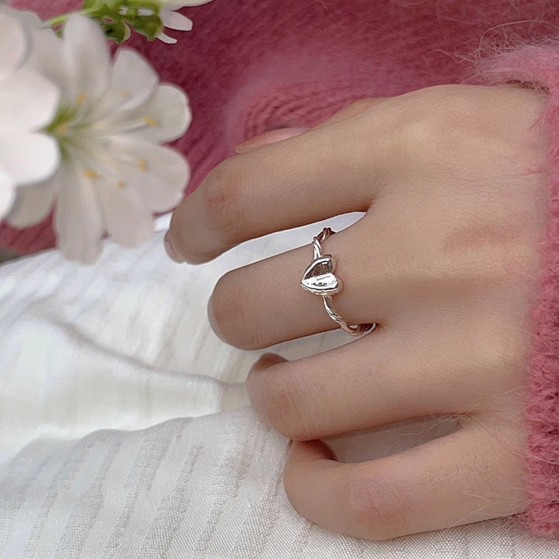 Anello bellissimo con stile unico