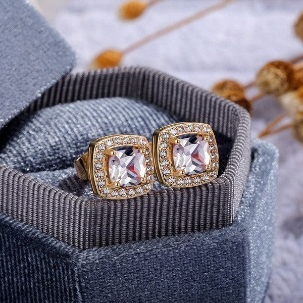 Orecchino affascinante per ogni occasione