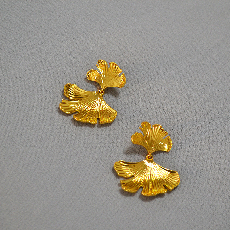 Oro Orecchino classico dal fascino senza tempo