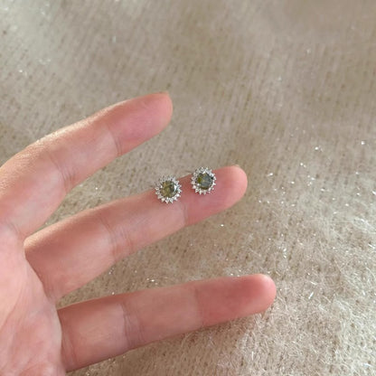 Orecchino stupendo per uso quotidiano