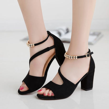 Sandali Ortopediche Aggraziate dal Look Moderno