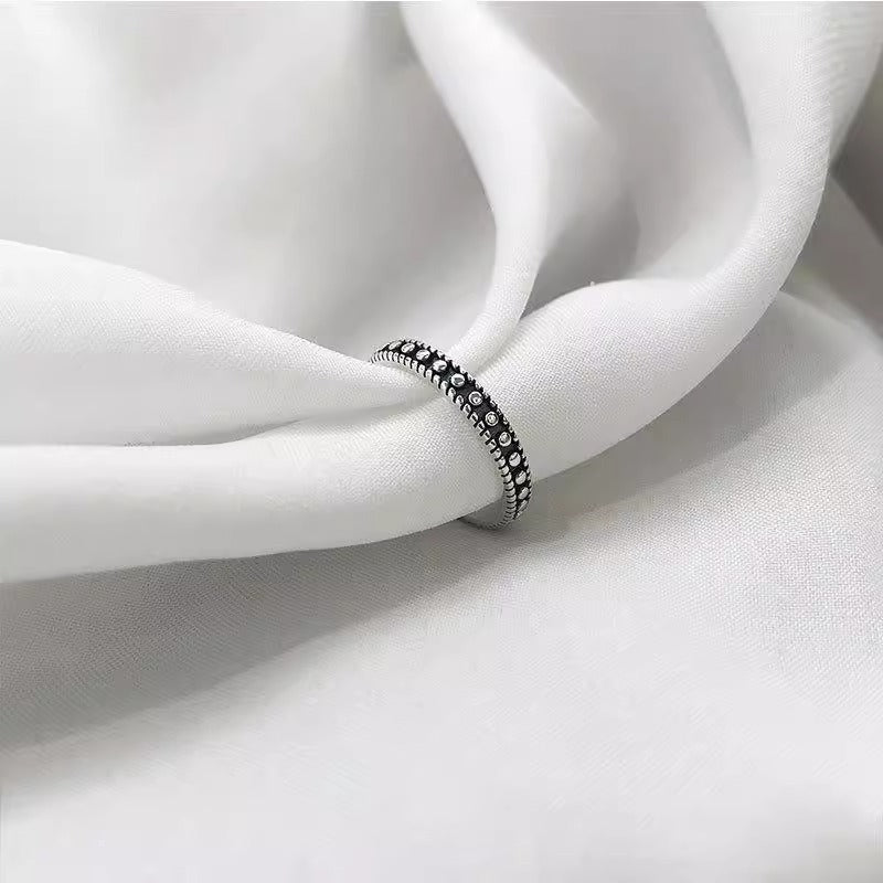 Anello bellissimo con stile unico