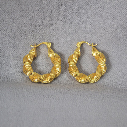 Orecchino classico dal fascino senza tempo