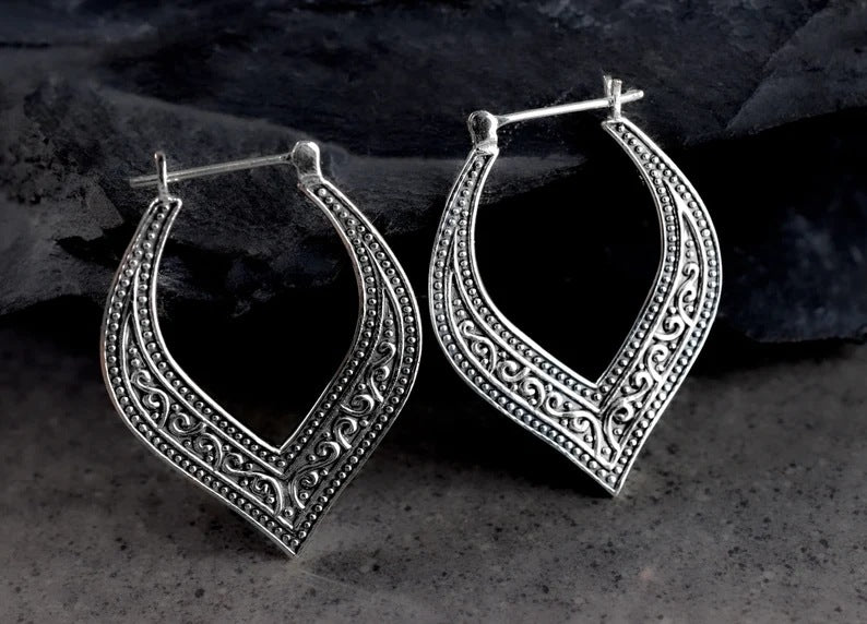 Orecchino classico dal fascino senza tempo