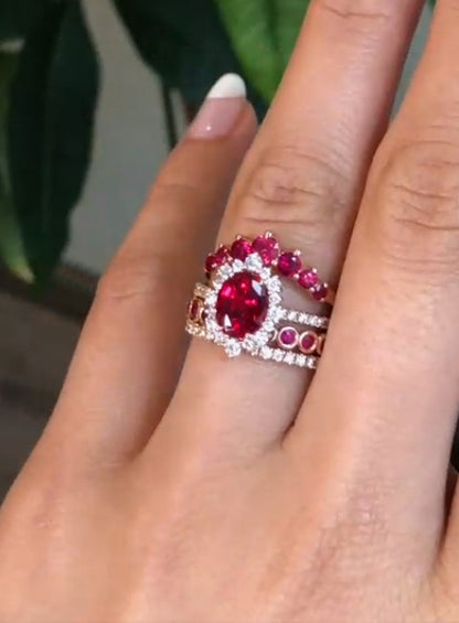 Oro Anello bellissimo con stile unico