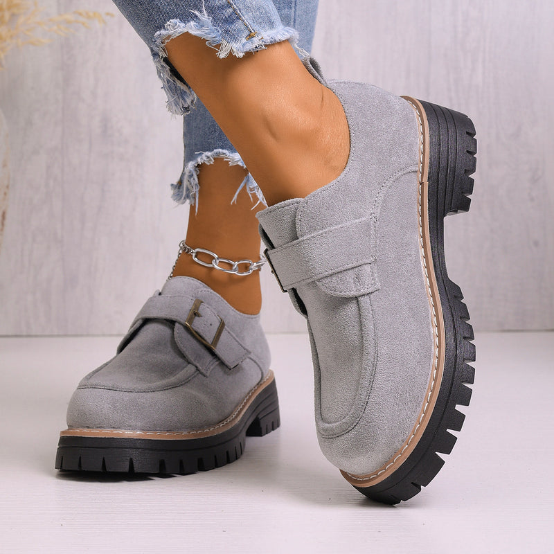 Scarpe Ortopediche Aggraziate dal Look Moderno