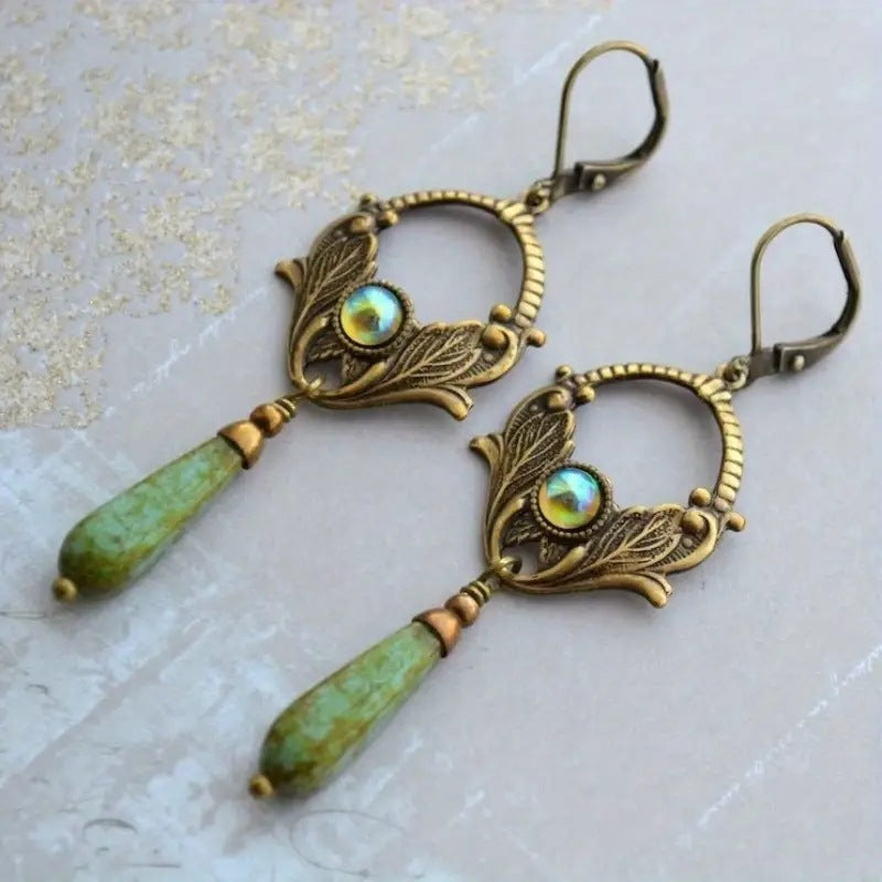 Orecchino classico dal fascino senza tempo