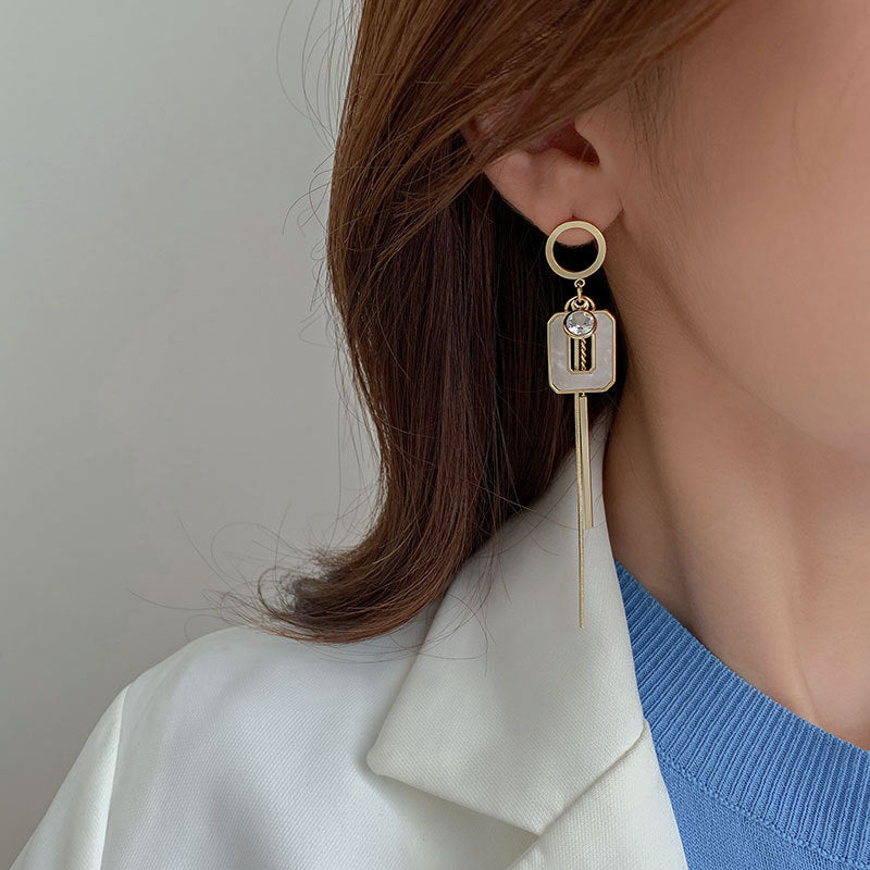 Orecchino romantico per momenti speciali