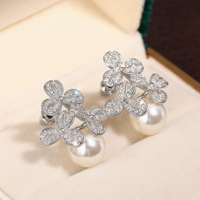 Perla Orecchino vintage fatto a mano