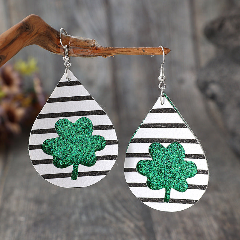 Orecchino artigianale delicato