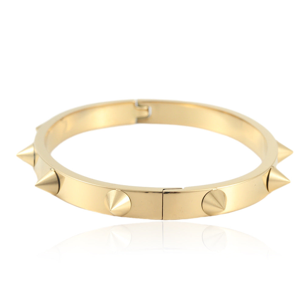 Bracciale bellissimo con stile unico