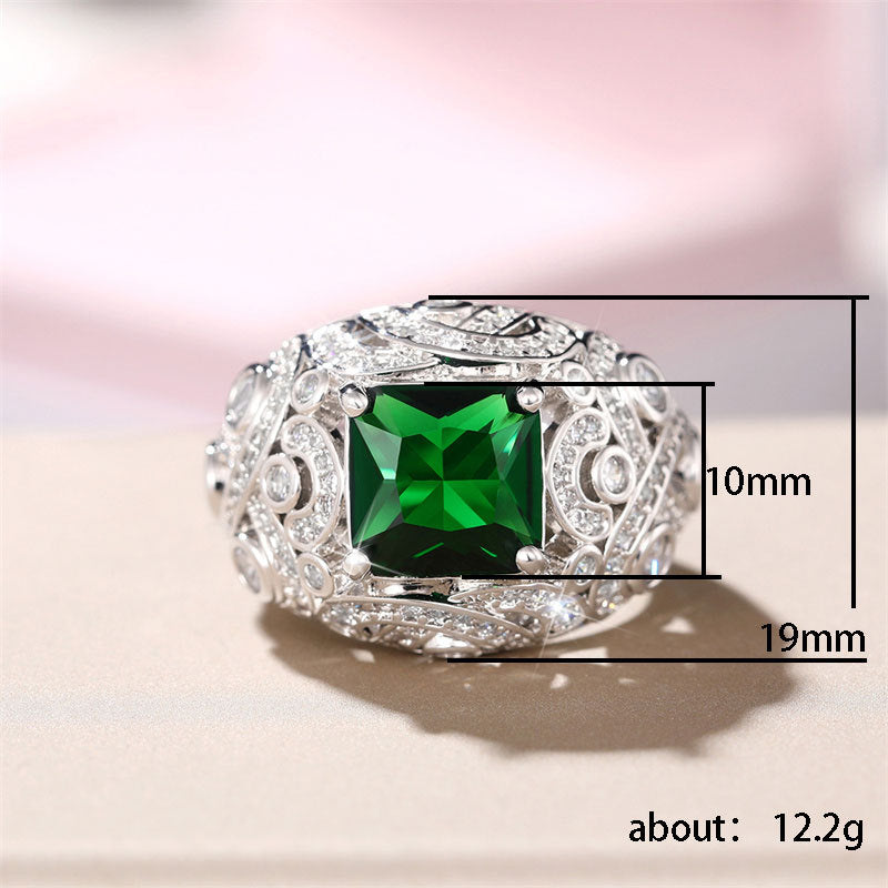 Anello bellissimo con stile unico