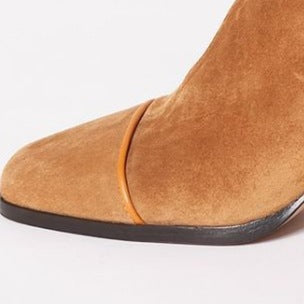 Stivali ortopedici aggraziati per un look moderno