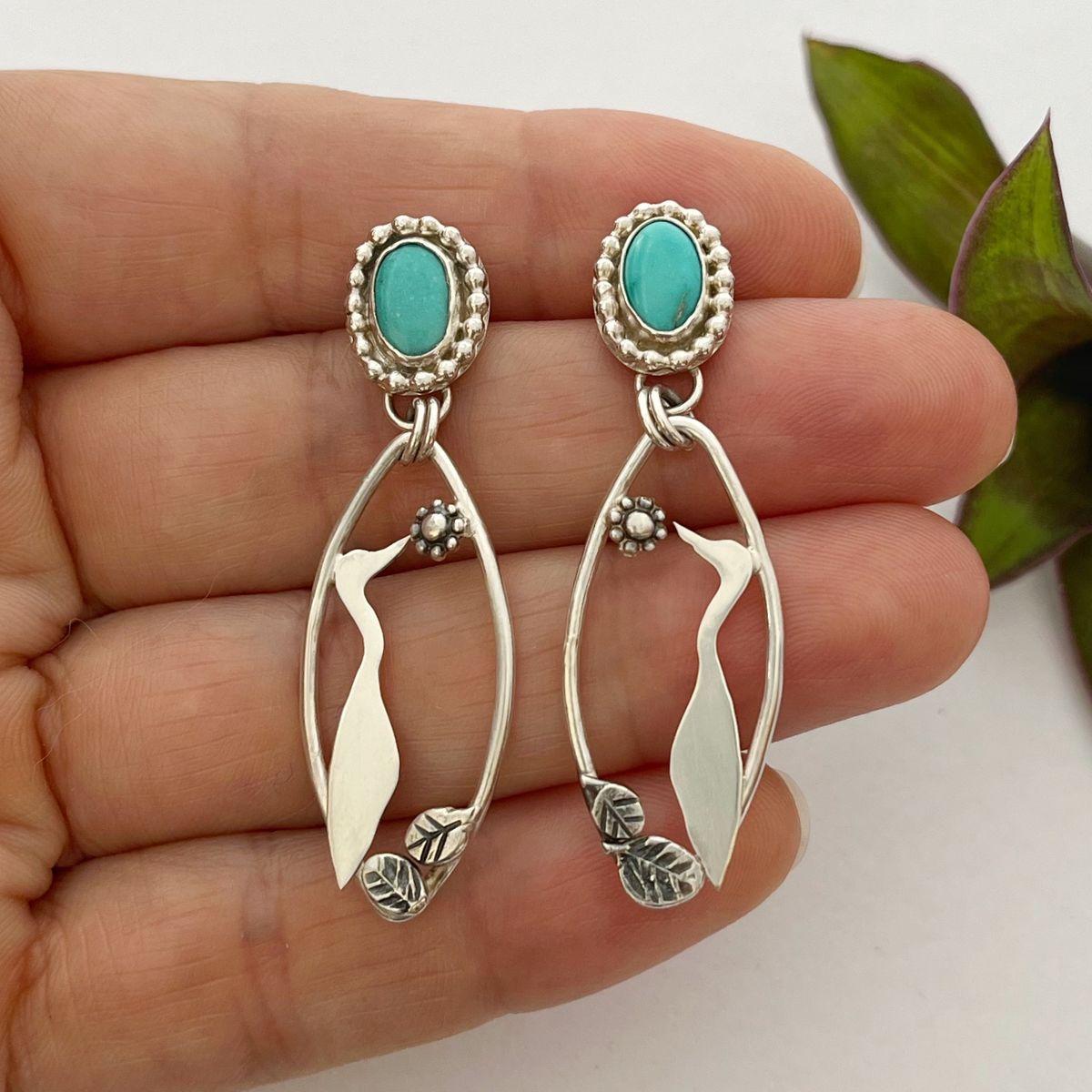 Orecchino artigianale delicato