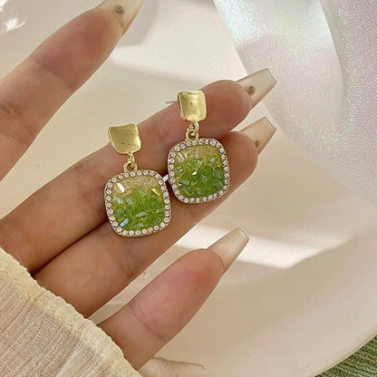 Orecchino elegante per ogni occasione