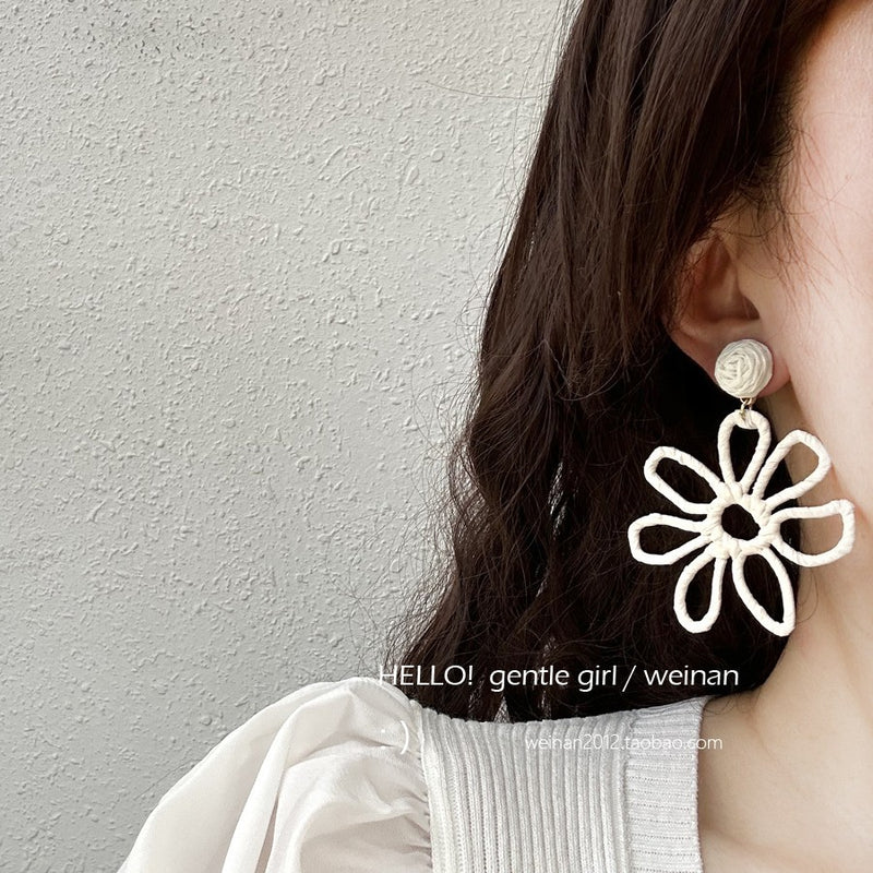 Orecchino bellissimo con stile unico