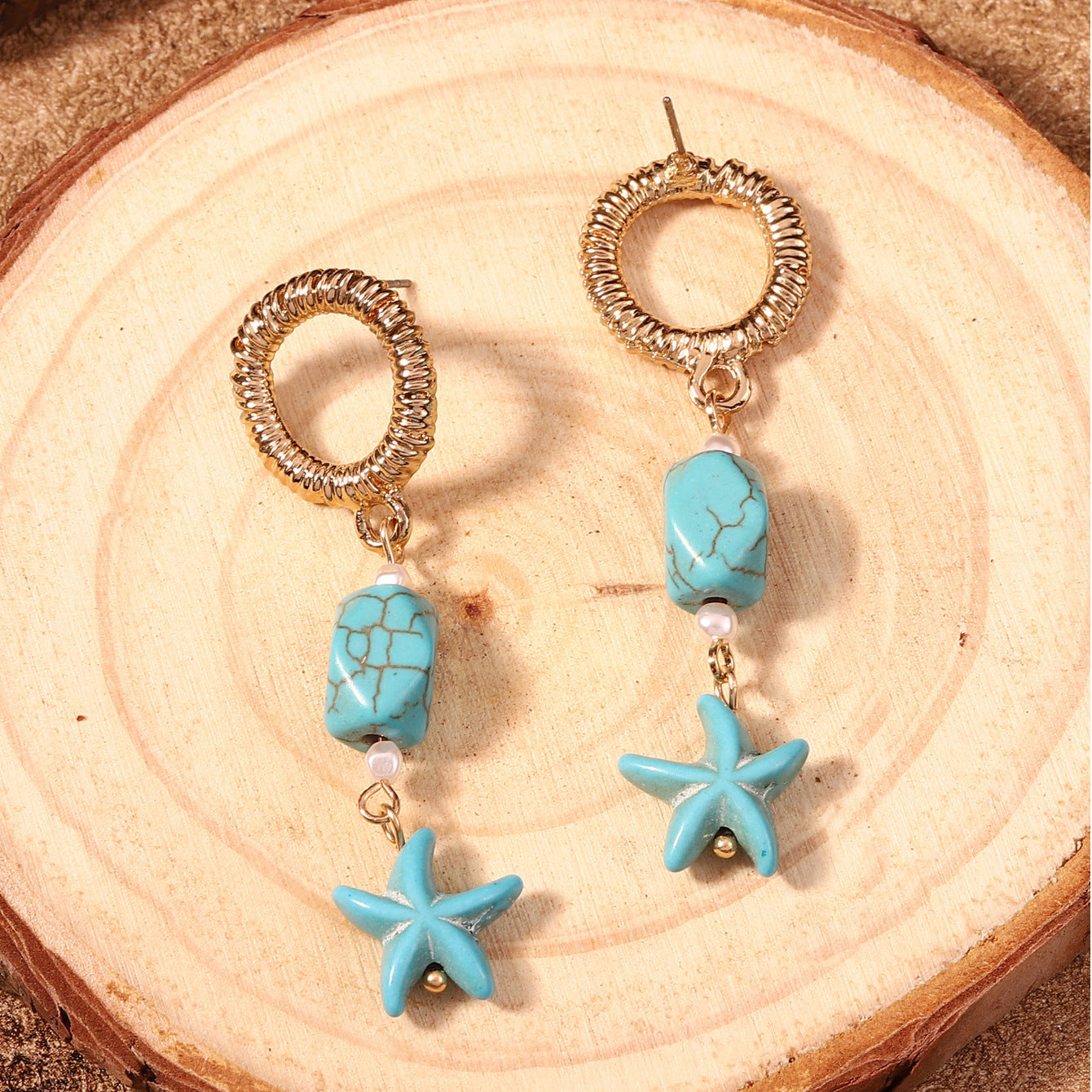 Orecchino vintage fatto a mano