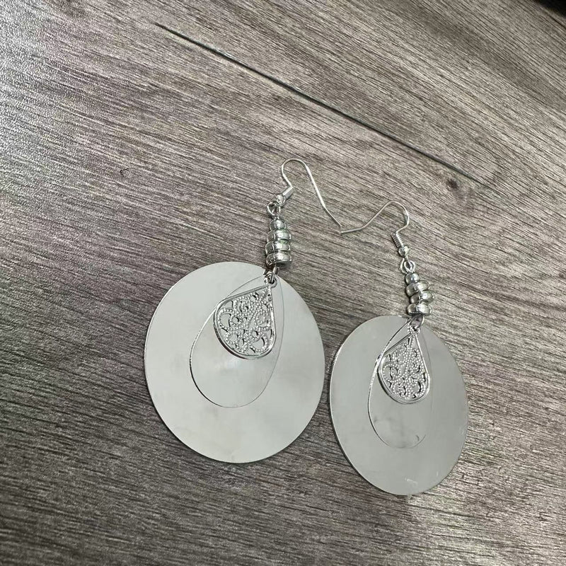 Orecchino stupendo per uso quotidiano