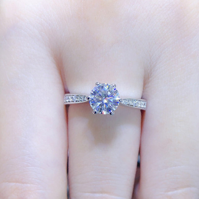 Anello classico dal fascino senza tempo